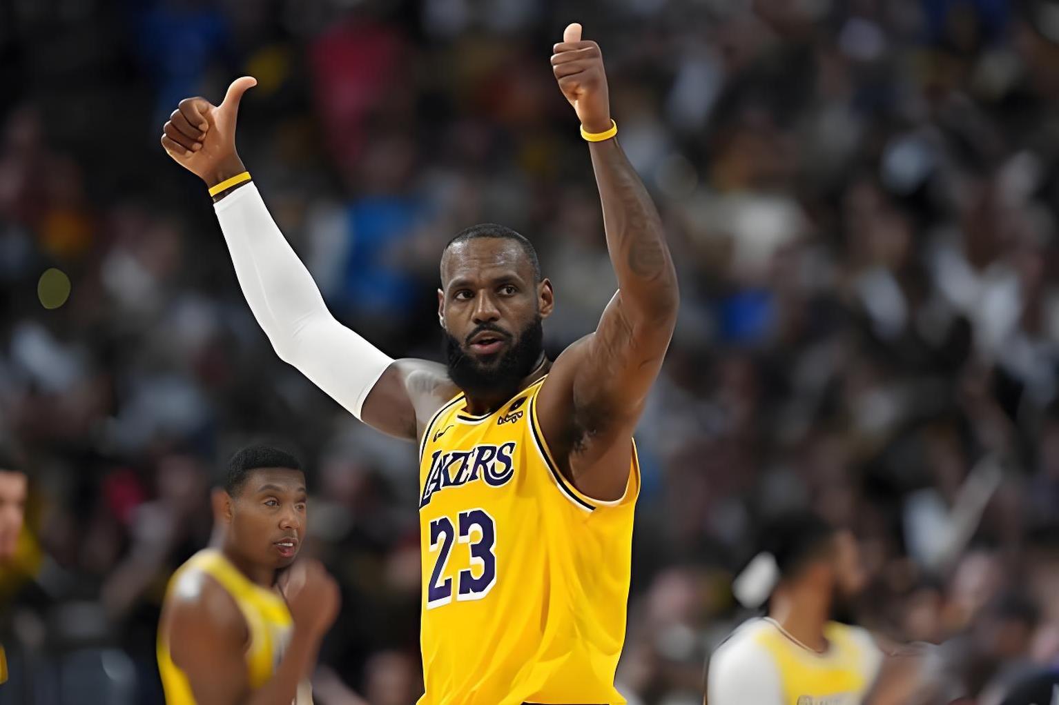 黑白直播在线观看nba-今晚焦点：詹姆斯逆转，数据统计的简单介绍