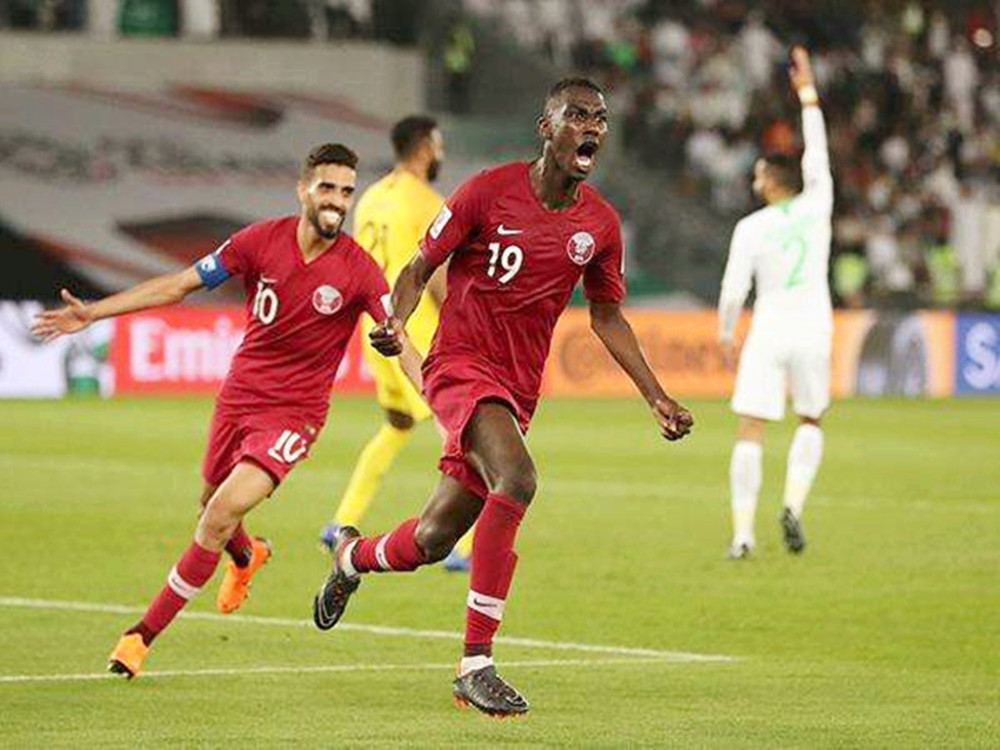 黑白直播网-西亚强队对阵东亚劲旅，谁能脱颖而出？