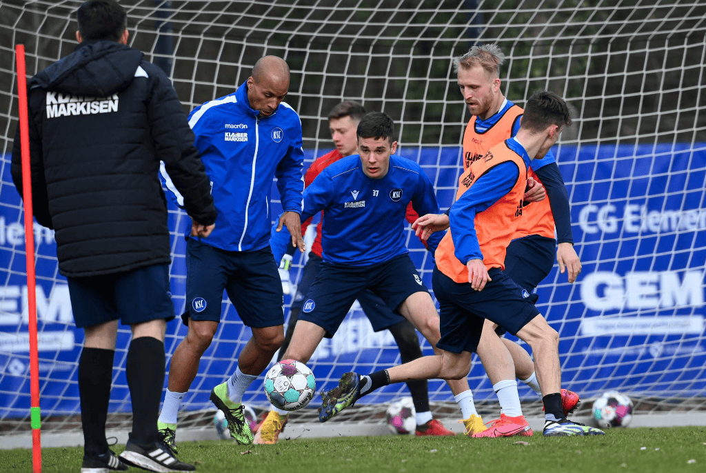 关于柏林赫塔主场大胜,士气高涨的信息 关于柏林赫塔主场大胜,士气高涨的信息