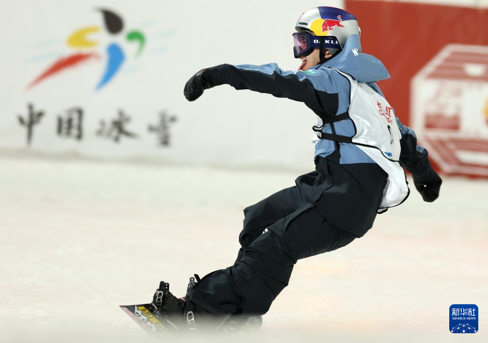 亚特兰大滑雪比赛男子单板滑雪比拼一触即发的简单介绍 亚特兰大滑雪比赛男子单板滑雪比拼一触即发的简单介绍