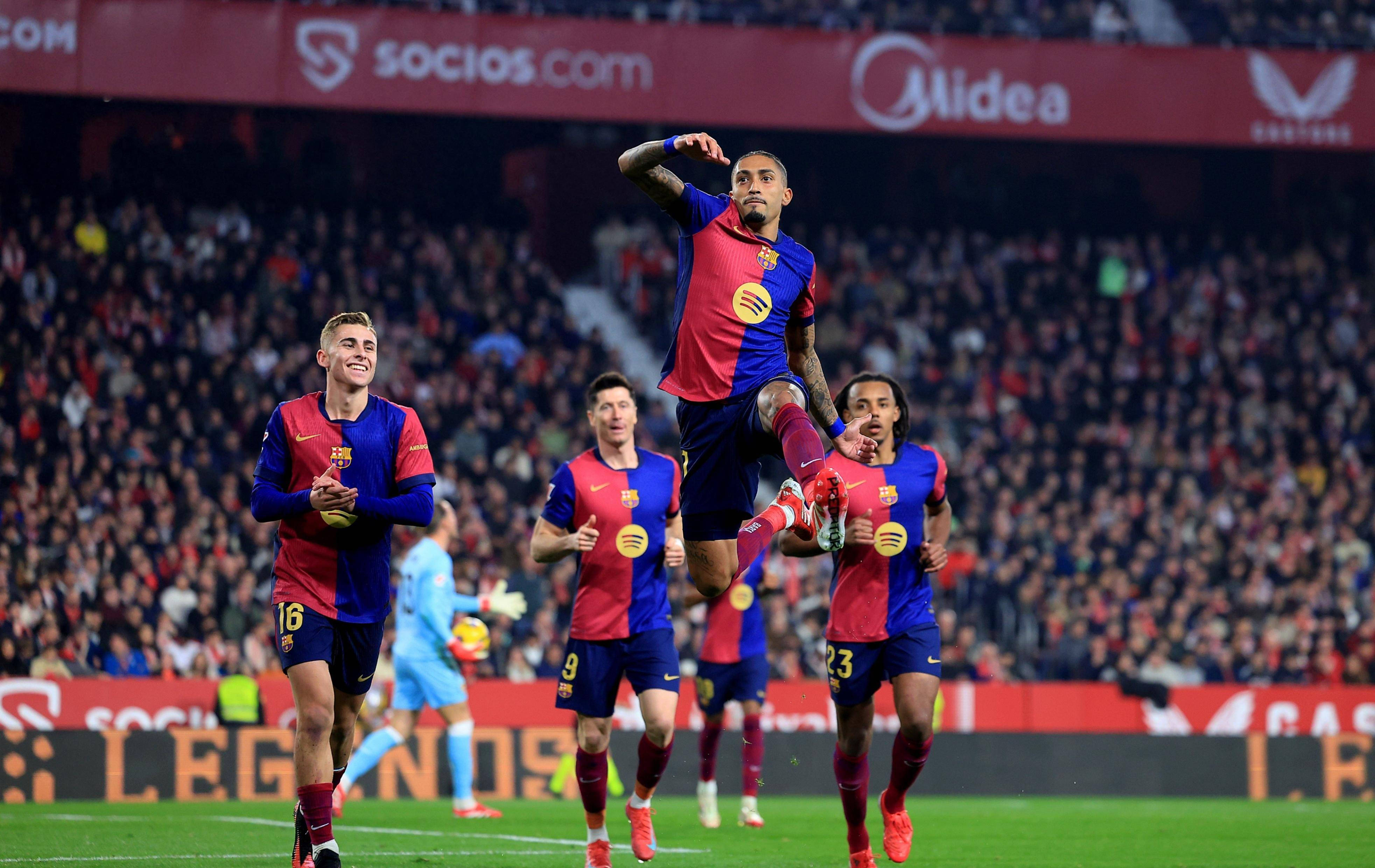 黑白直播nba-巴萨代表英格兰晋级半决赛