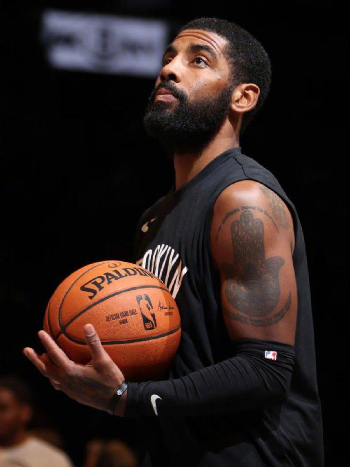 黑白直播在线观看-关于里尔取胜凯尔特人,士气高涨的信息