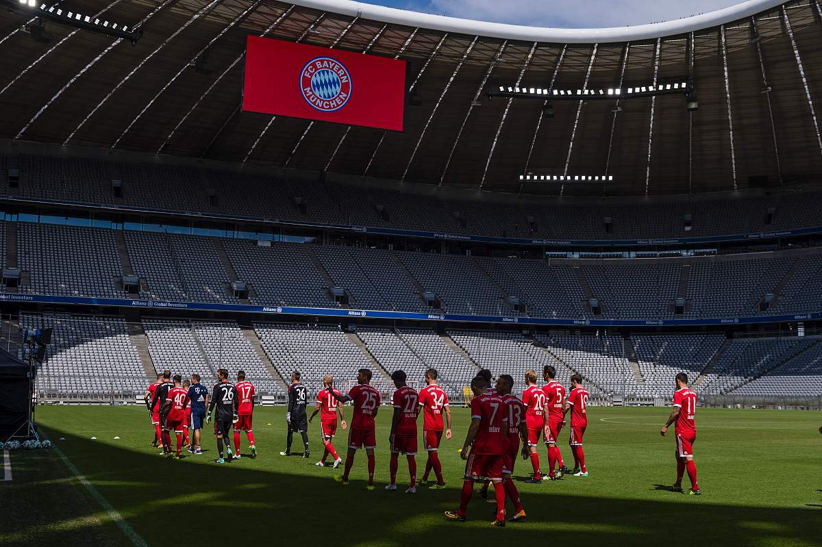 黑白直播nba-绿茵场上掀起一场惊心动魄的角逐