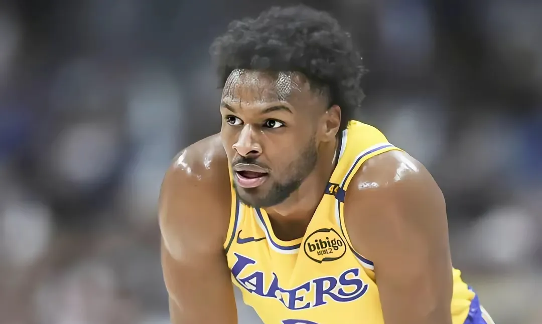 湖人B队强势雄鹿,汉密尔顿关键制胜的简单介绍 湖人B队强势雄鹿,汉密尔顿关键制胜的简单介绍