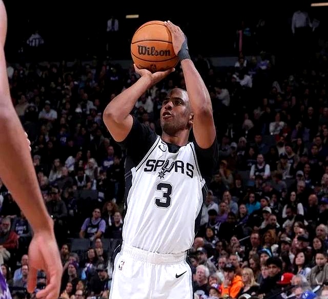 马刺战胜灰熊,德罗赞狂砍37分 马刺战胜灰熊,德罗赞狂砍37分