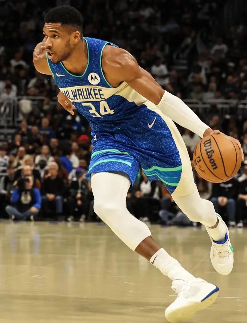 黑白直播nba在线观看-关于雄鹿大胜老鹰,字母哥独得45分的信息