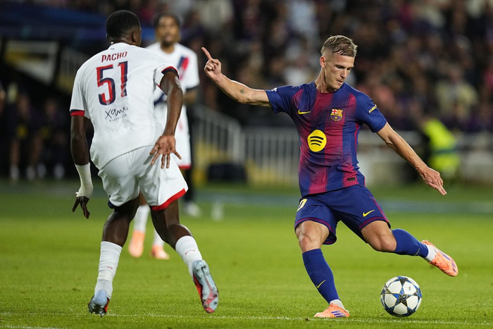 黑白直播在线观看-奥地利逆转巴萨，布鲁诺状态火热