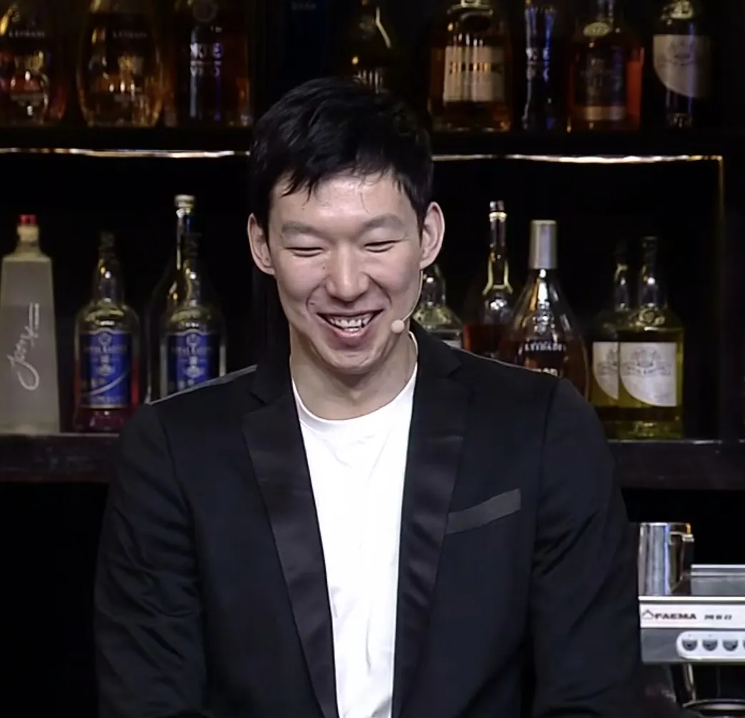 黑白直播体育-步行者翻盘福建队,周琦刷新纪录