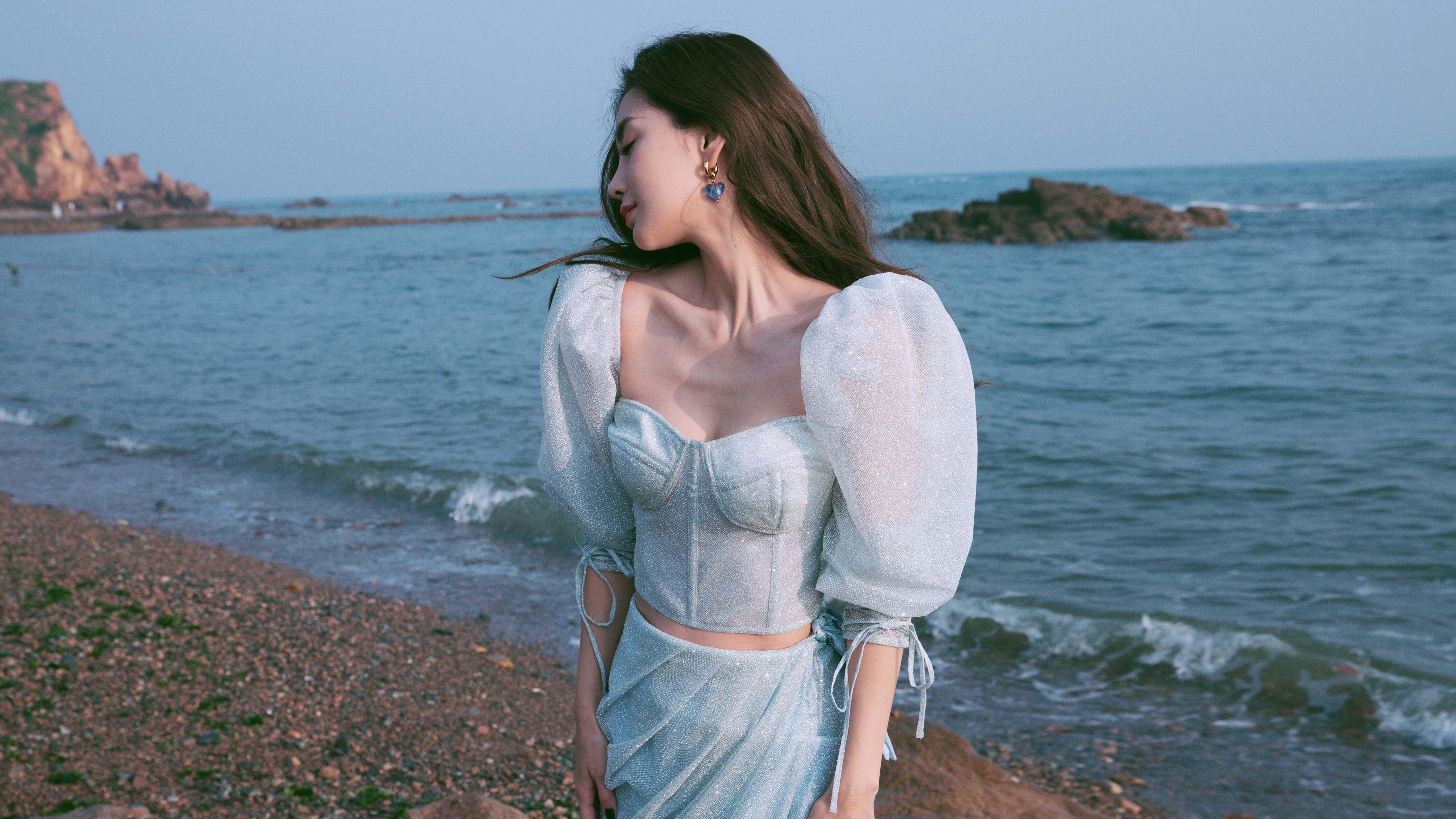 黑白直播在线观看-平行宇宙的胜利法则