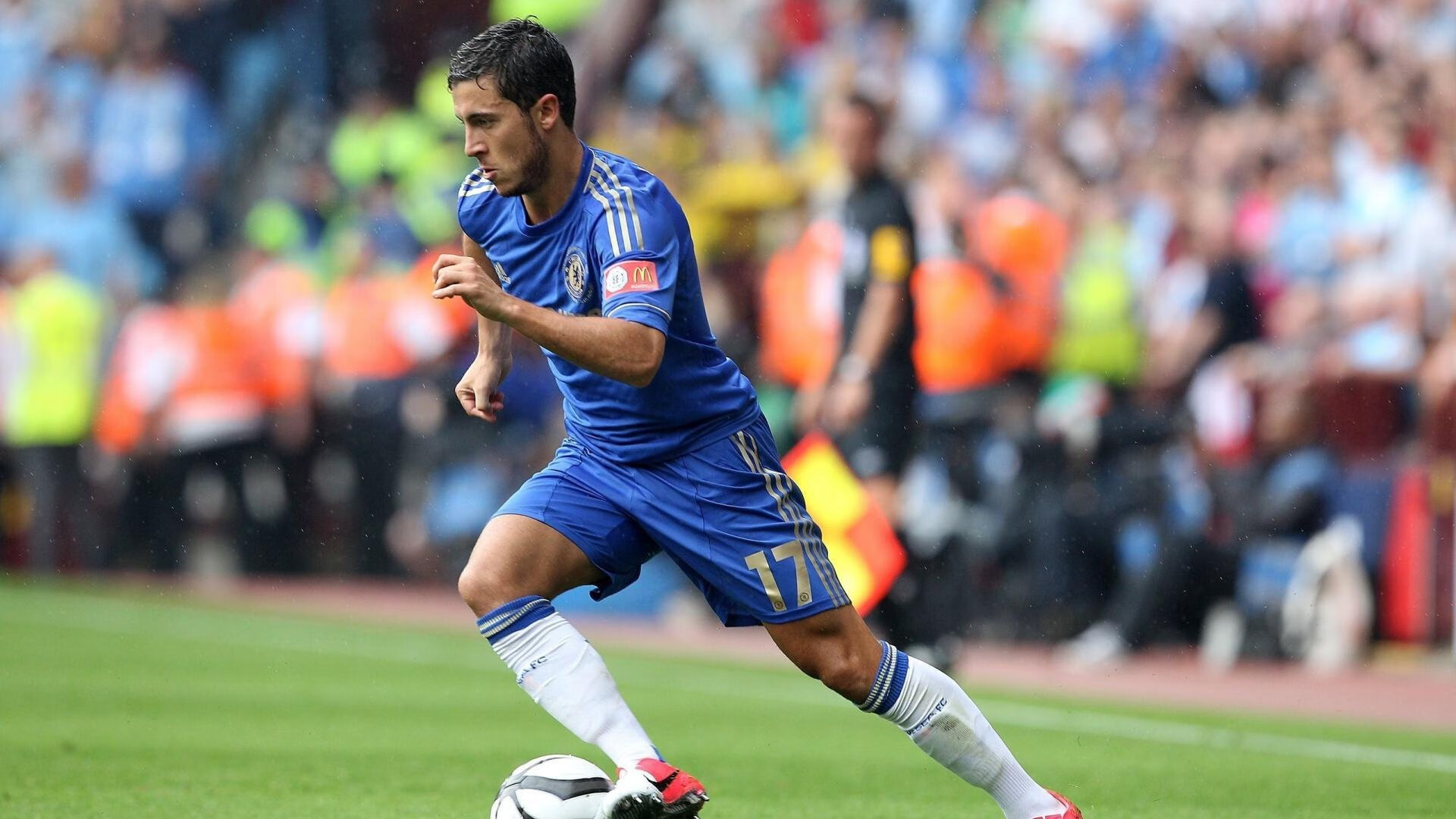 凯尔特人挑战广东队,武切维奇展现教科书级内线教学