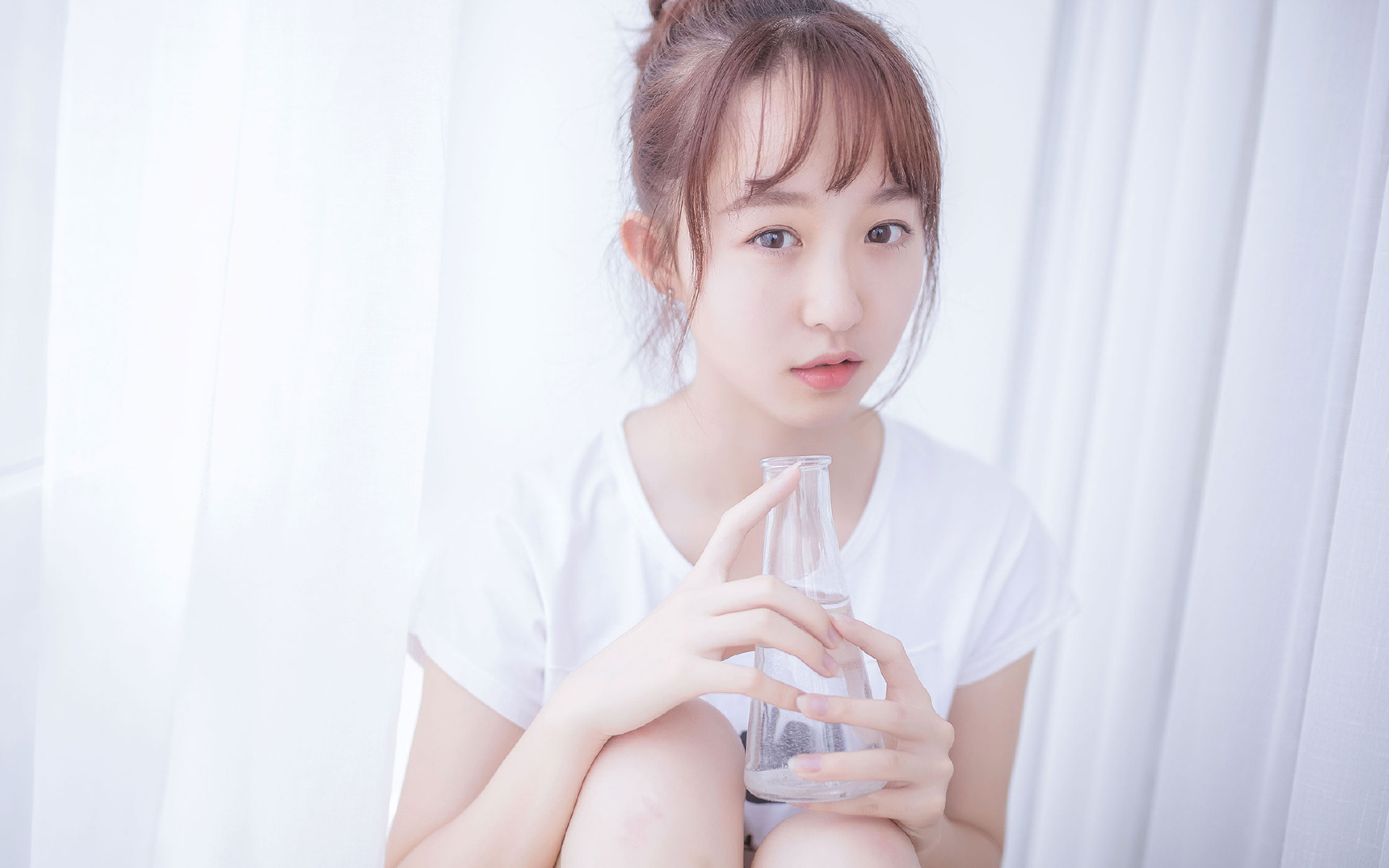 绿茵烽火燃情夜,乌拉圭完胜哥伦比亚,B费领航关键积分战
